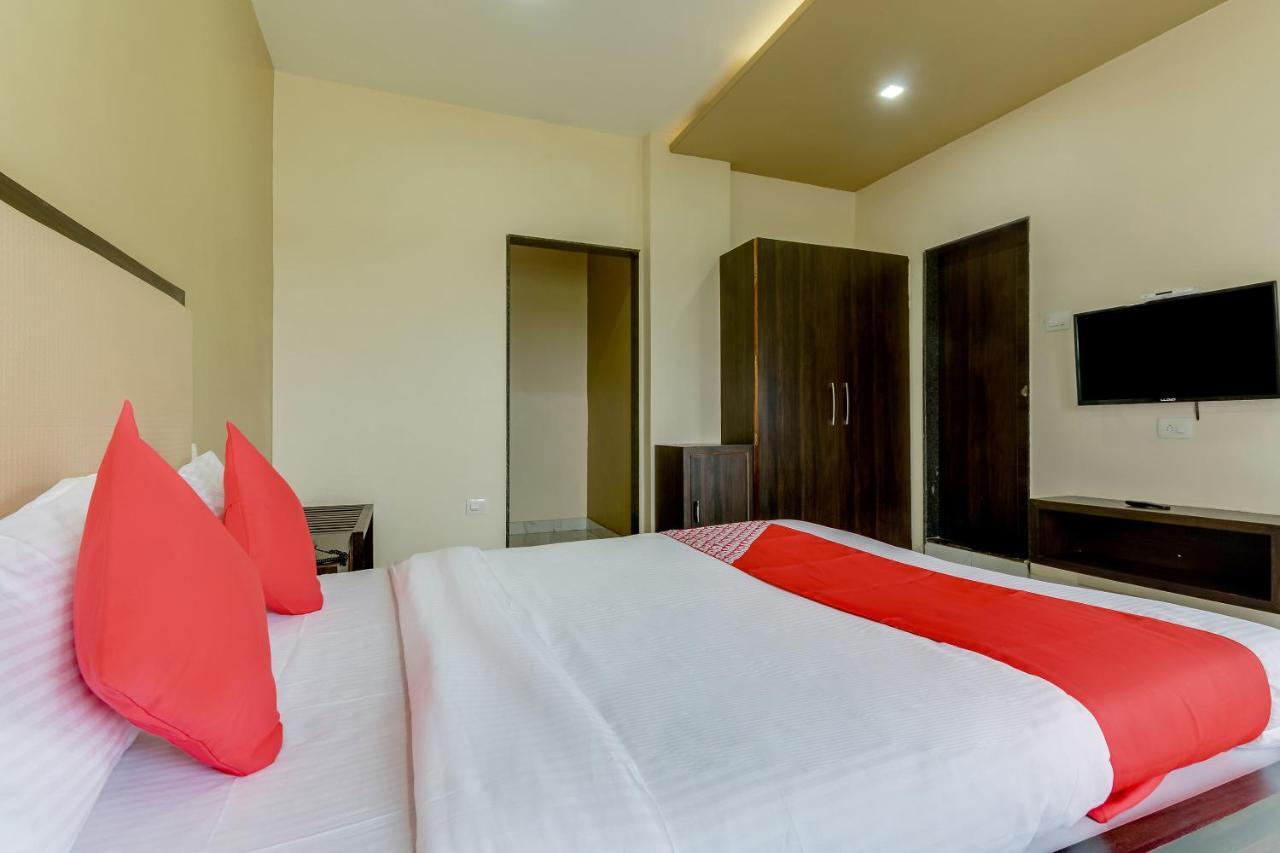 Oyo 48352 Hotel Bhagyalaxmi Kala Exterior photo