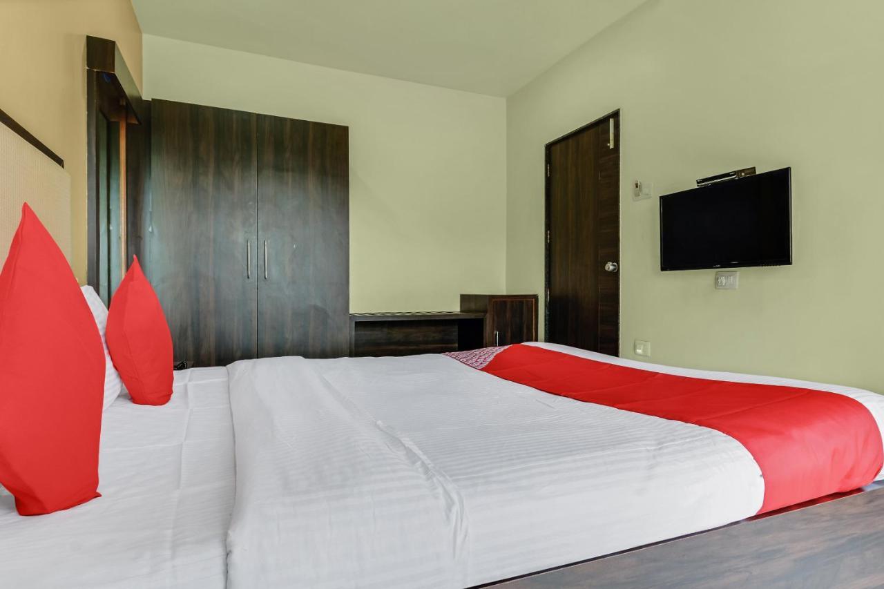 Oyo 48352 Hotel Bhagyalaxmi Kala Exterior photo