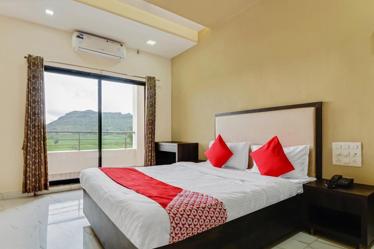 Oyo 48352 Hotel Bhagyalaxmi Kala Exterior photo